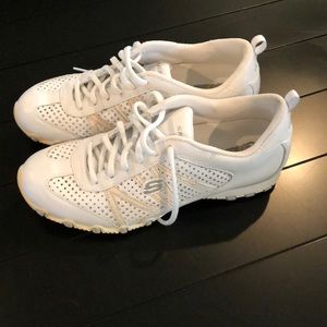 White Athletic Sketchers